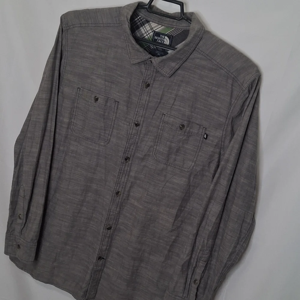 The North Face Chambray Button Front Shirt Size XXL